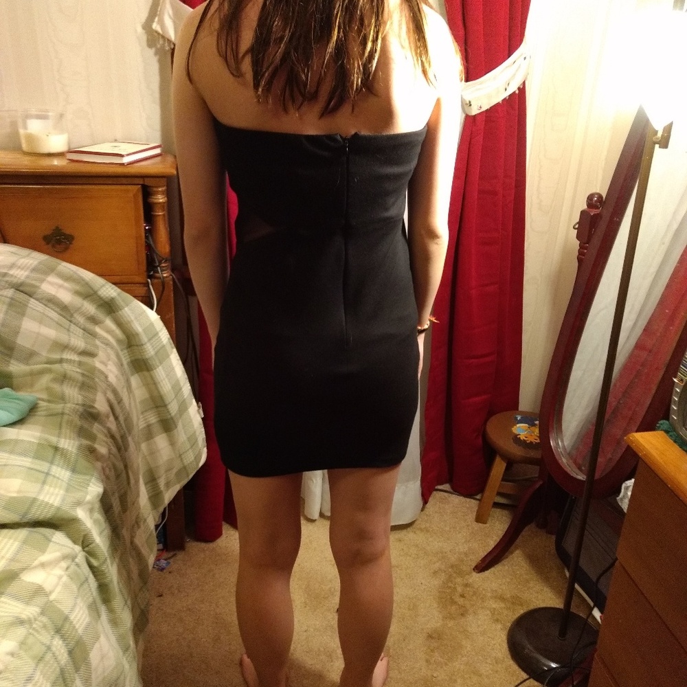Sultry Forever 21 strapless mini dress - Picture 3 of 4